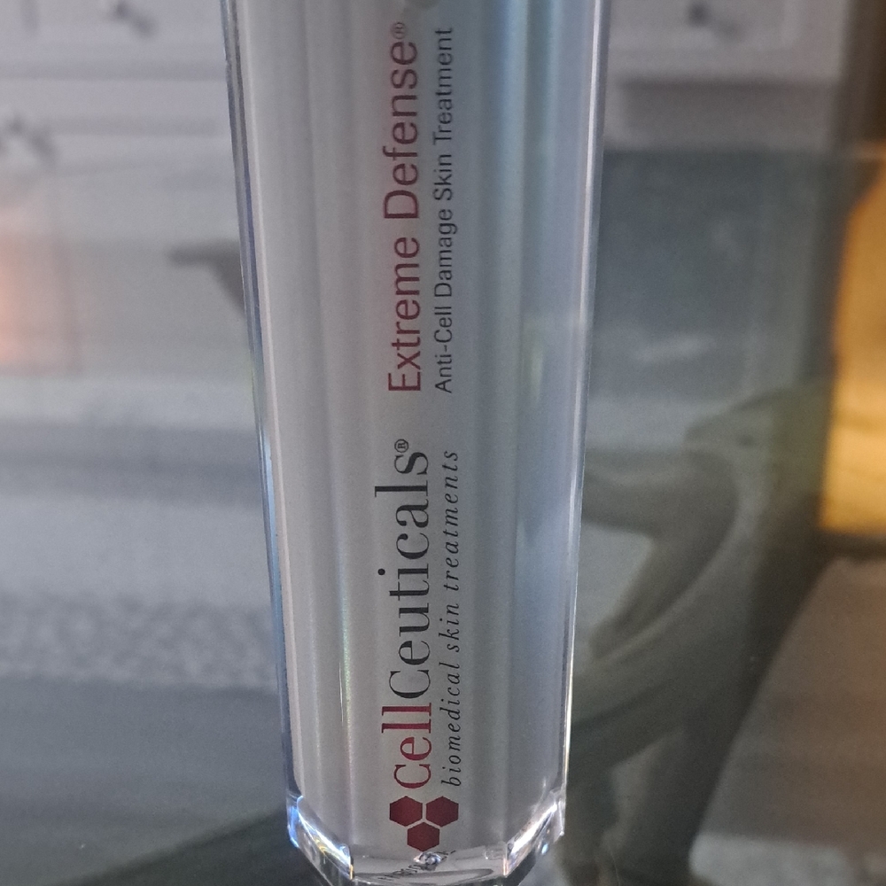 New cellCeuticals Extreme Defense Anti-Cell Damage Skin Treatment 1oz
